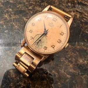 Vintage 1964 Smiths Watch. Runs/needs repairs/crown. British history!